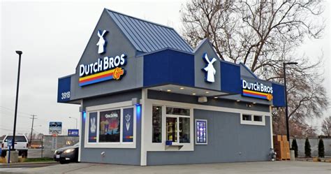 Average Pay at Dutch Bros. While the exact pay rate at Dutch Bros can vary, there are some average figures that can give you a general idea of what to expect. Baristas: Entry-level baristas at Dutch Bros typically start at around minimum wage. However, with tips included, many baristas report earning an average of …